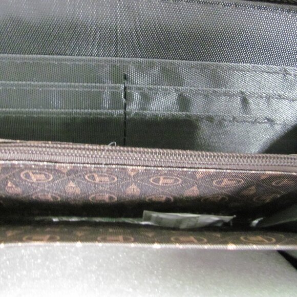 LONDON FOG COLLECTION LADIES   PEBBLED HIGH QUALITY VEGAN LEATHER NWT - Picture 8 of 10